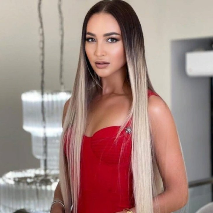 «Выглядишь жалко»: фанаты раскритиковали Бузову за откровенное фото