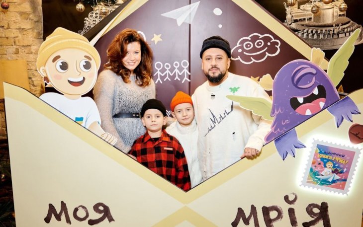 8-летний сын MONATIK впервые дал интервью и рассказал, что ему принес святой Николай