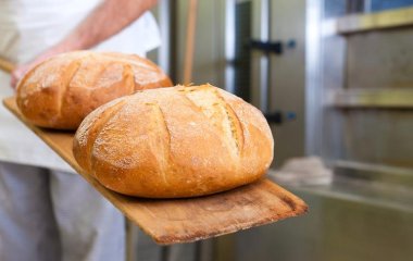 Дієтолог пояснила, чим небезпечний свіжий хліб