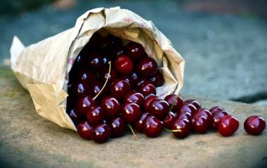 Чому вагітним треба їсти багато вишні