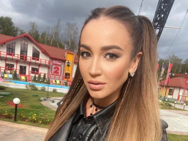 «Ты меня избиваешь, чудовище»: Бузова рассказала причину расставания с Давой