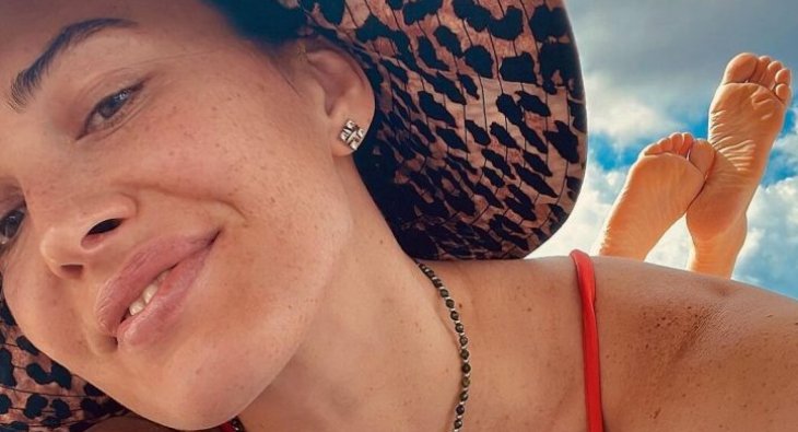 Даша Астафьева доказывает, что «хищный» принт в тренде: шикарная фигура в роскошном бикини