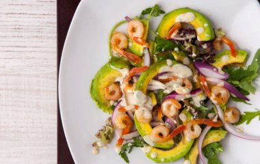 Варианты приготовления простых салатов с кальмарами и грибами