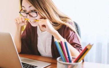 Как работа за компьютером может повлиять на зрение, рассказали врачи