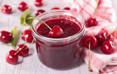 Соус из вишен: интересное дополнение к мясу и сыру