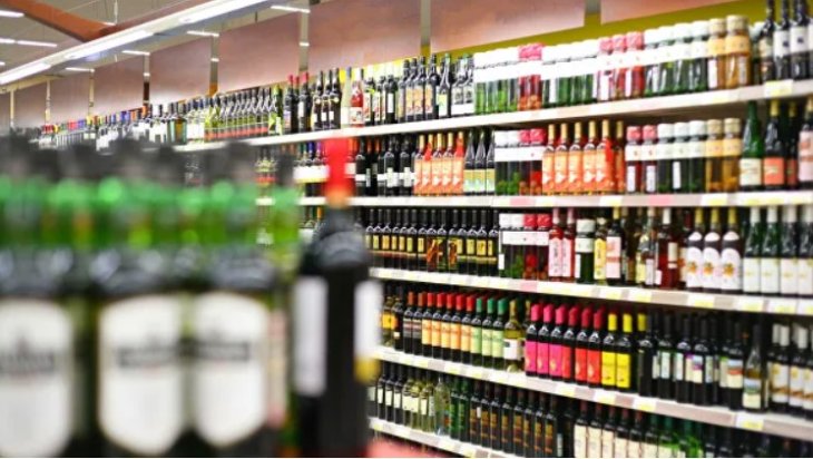 Лікар розповів, з яких напоїв починається жіночий алкоголізм