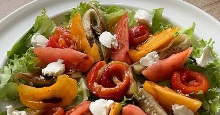 Смачно і красиво: рецепт салату із запеченими овочами