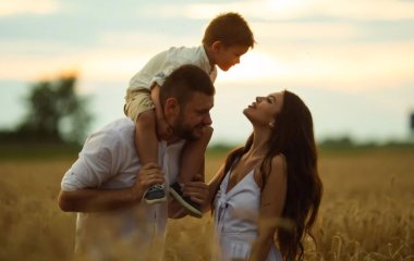 5 фраз, які звучать лише у щасливих родинах: слова, що поглиблюють стосунки