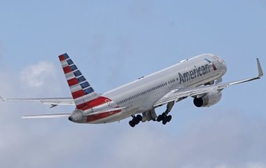 Пілот American Airlines показав свою зарплату — сума шокувала юзерів (фото)