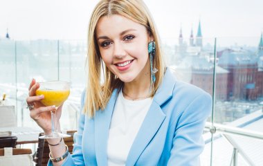 Юлианна Караулова с друзьями и бойфрендом отдыхает в Сочи