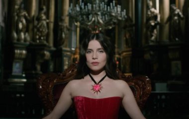 Кристина Соловий ответила на критику ее нового клипа с Жаданом, который они сняли в церкви