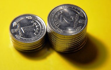 Монети номіналом 10 гривень можна продати за тисячі: що в них особливого