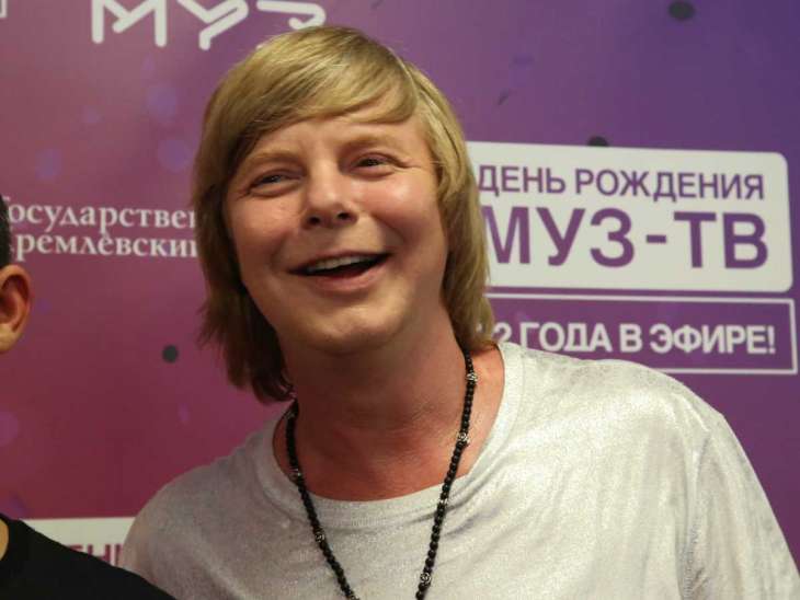 Андрей Григорьев-Апполонов вышел в свет с двумя экс-женами