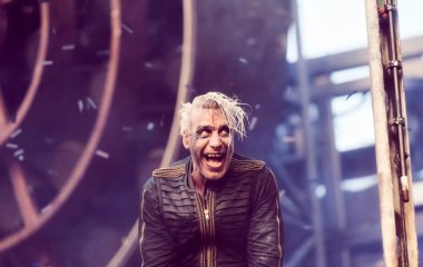 Против лидера группы Rammstein начали расследование по подозрению в сексуальных домогательствах к фанаткам