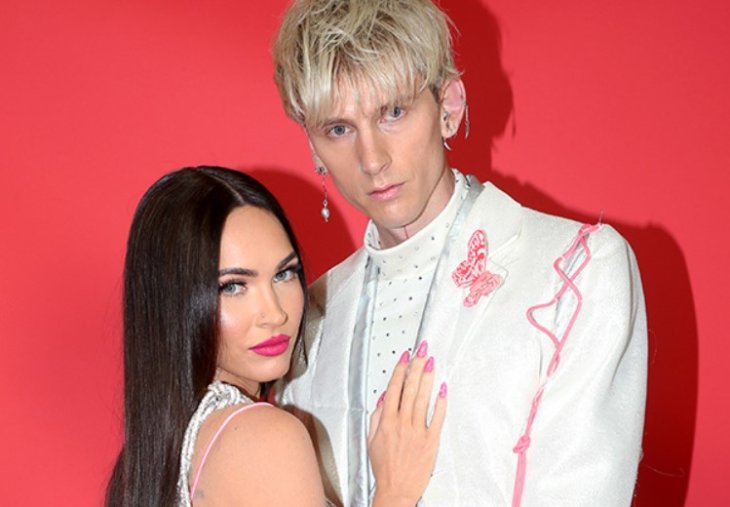 Меган Фокс выходит замуж за Колсона Бэйкера. После помолвки влюбленные выпили крови друг друга 