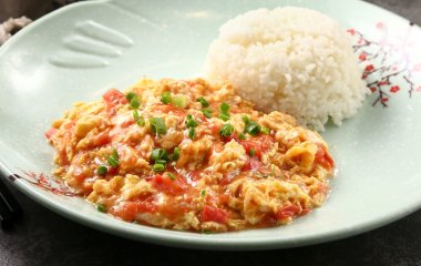 Рис з помідорами та сиром фета