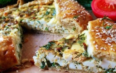 Готовим вкусный пирог за 30 минут: рецепт галеты с яйцом и сыром