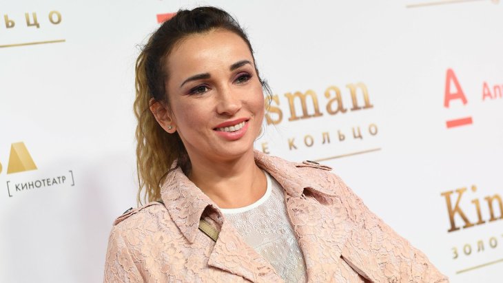 «На следующий день меня уволили»: Анфиса Чехова призналась, что ее домогался продюсер 