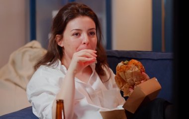 Лікарі назвали продукти, які руйнують клітини мозку та погіршують пам’ять