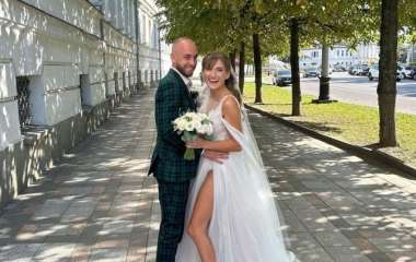 Блогерша Даша Евтух вышла замуж за депутата и показала фото со свадьбы в Полтаве