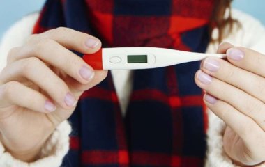 Почему после прививки поднимается температура: ответ врача
