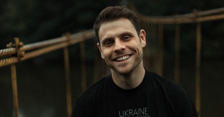 Відомий український актор приголомшив витратами на співочу кар'єру і де він бере гроші
