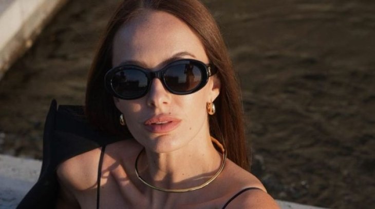 Бывшая Остапчука в леопардовом купальнике блеснула стройной фигурой и рассекретила новые отношения