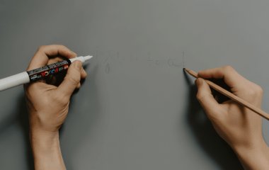 Чому більшість людей є правшами: гени та міфи