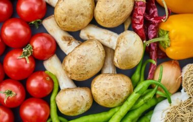 Врач-флеболог назвал полезные продукты для вен и сосудов