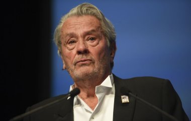 Неожиданный поворот: суд объявил Алена Делона недееспособным, а его дети лишены прав опеки