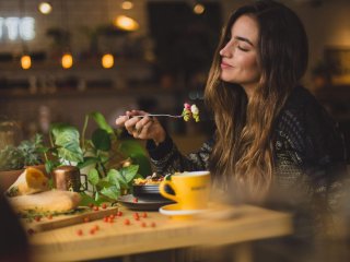 Как легко преодолеть голод: 5 полезных советов