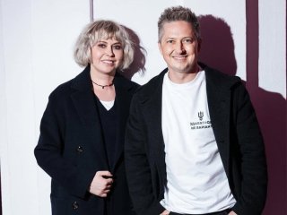 Педан замилував фото з двома дітьми та дружиною: 9-річний син шоумена підріс та став копією батька