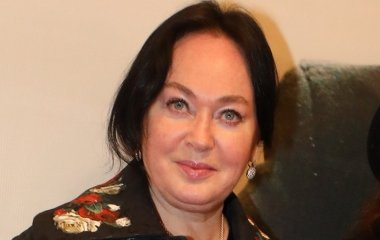 «Потрясающий рот»: Харламов снова потроллил Гузееву за неудачный комплимент на «Давай поженимся!»