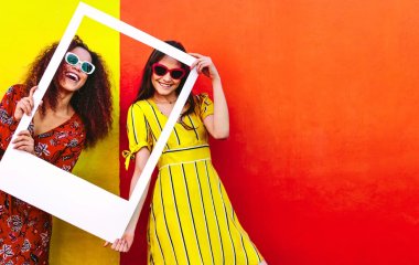 8 способов понравиться любому человеку. Это работает!