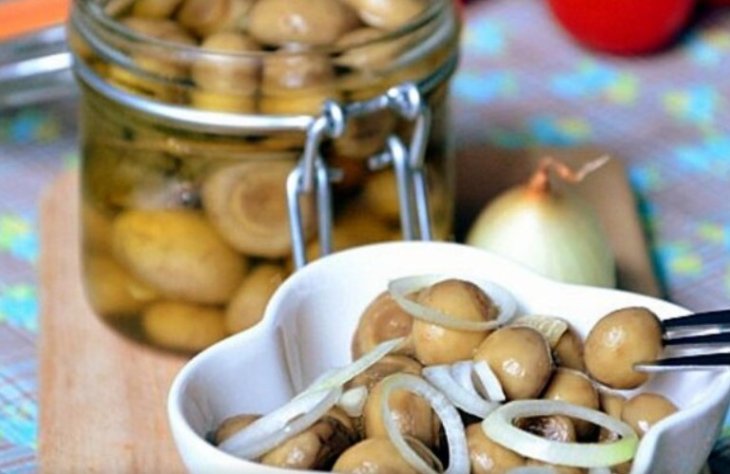Как вкусно замариновать шампиньоны с пряностями
