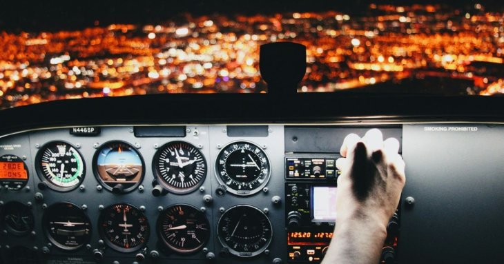 Пілот зізнався, що станеться, якщо літак втратить двигуни і всю потужність на висоті 9 км