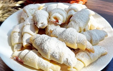 Только вода и мука: рецепт постных рогаликов