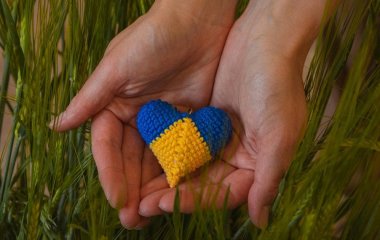 Дивовижно, але факт: українська мова офіційна не лише в Україні — де ще у світі розмовляють 