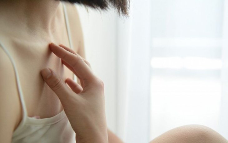 Врач-терапевт перечислила заболевания, которые можно определить по запаху