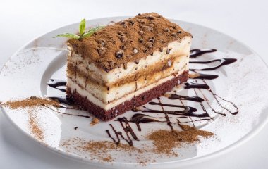 Коли їсти солодке без шкоди: вчені пояснили, як уникнути стрибків цукру