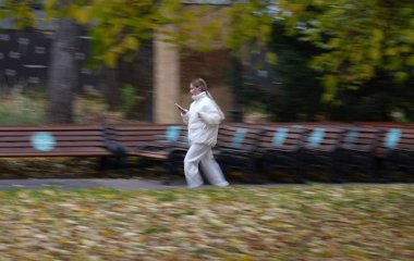 Лікар назвала способи уникнути застуди восени