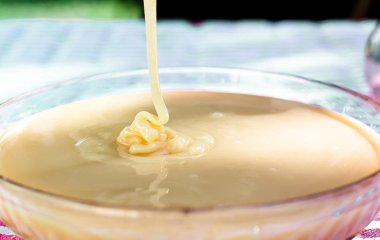 Це згущене молоко шкідливе: який продукт експерти не радять купувати