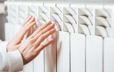 Цей трюк з батареями зробить вашу оселю утричі теплішою: ось що треба зробити