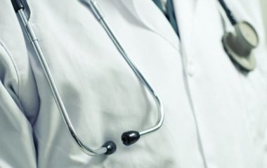 Лікар-кардіолог розповіла про дивне відчуття у грудях перед інфарктом