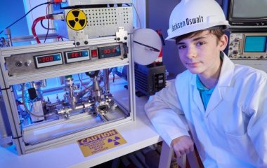 12-річний хлопчик досяг ядерного синтезу у своїй ігровій кімнаті: його відвідало ФБР – фото
