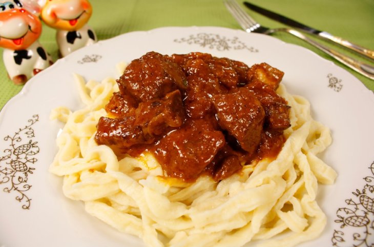 Как сделать вкусную подливу из свинины? 3 лучших рецепта приготовления блюда на сковороде и в мультиварке