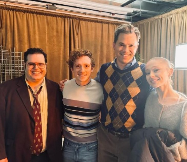 Друг Арианы Гранде опубликовал фото с ней и ее новым бойфрендом