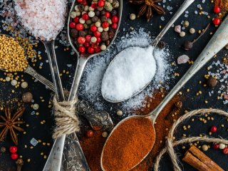 Не только для вкуса: эксперты назвали самые полезные специи
