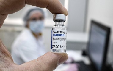 Експерт: зараження вірусом грипу не може запобігти одночасному зараженню ковідом