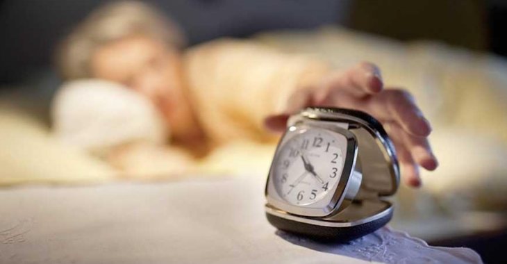 Вчені встановили зв'язок між недоліком сну та розвитком деменції.